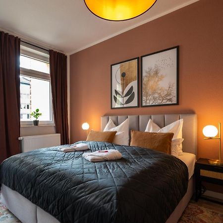 Maremar - Design Apartment - Luxus Boxspringbett - Zentral - Kueche - Arbeitsplatz - Highspeed Wlan Гера Екстериор снимка