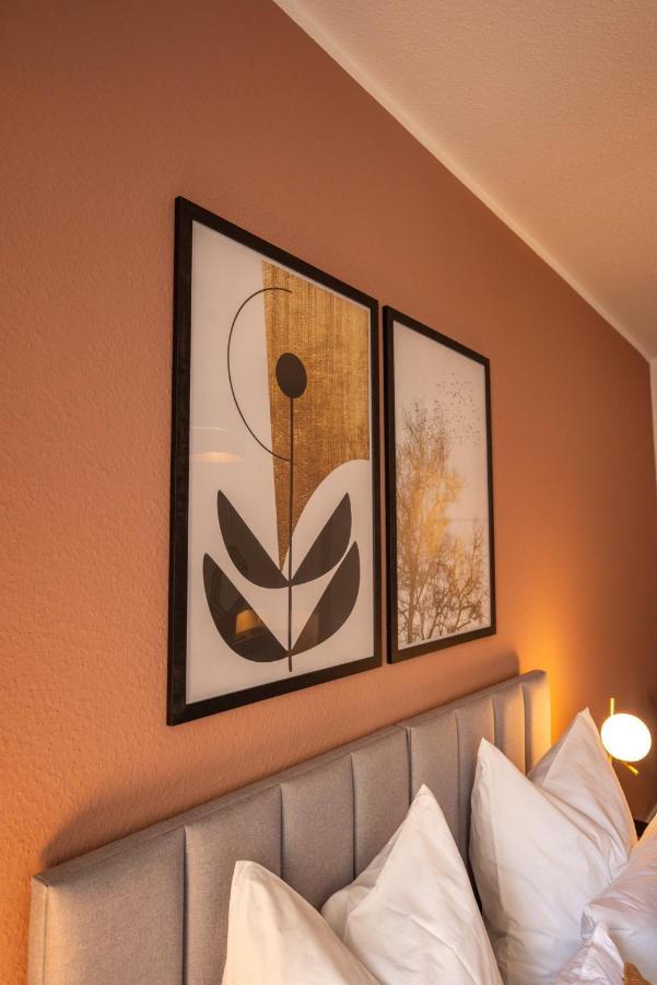 Maremar - Design Apartment - Luxus Boxspringbett - Zentral - Kueche - Arbeitsplatz - Highspeed Wlan Гера Екстериор снимка