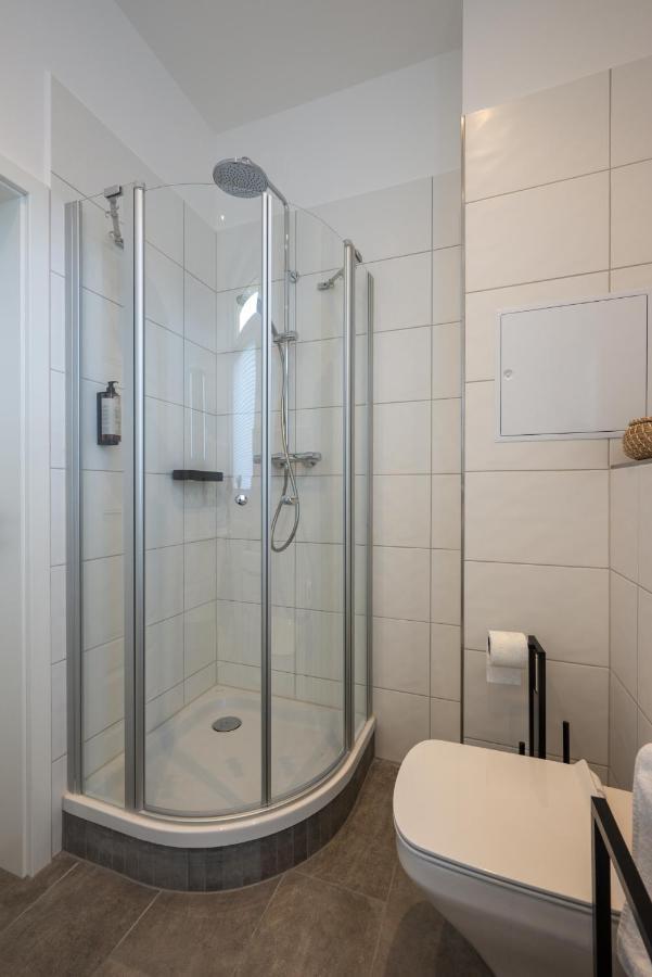 Maremar - Design Apartment - Luxus Boxspringbett - Zentral - Kueche - Arbeitsplatz - Highspeed Wlan Гера Екстериор снимка